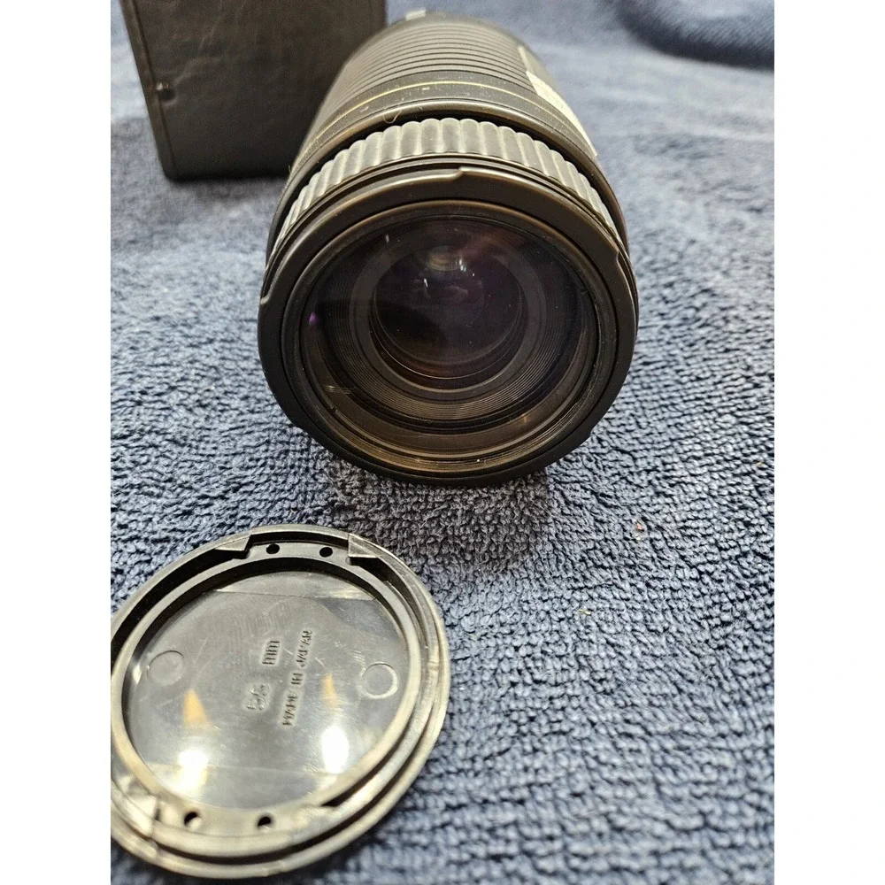 Vintage Sigma Auto Focus SAF APO 75-300mm 1:4 - 5.6 ZOOM Lens Japan With Case